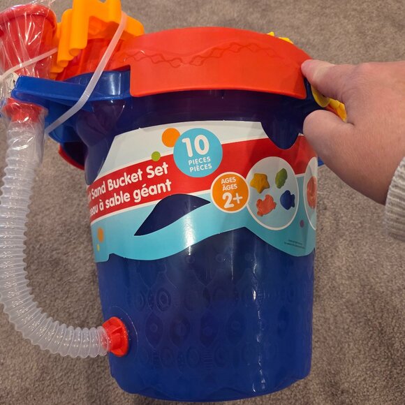 10 piece bucket set - Picture 2 of 3